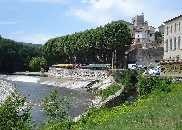 Les Iris 34 Doublon アパート